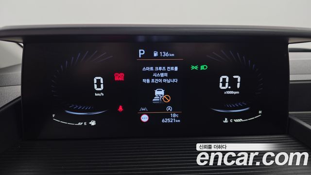 Hyundai Staria 2022 — photo 8