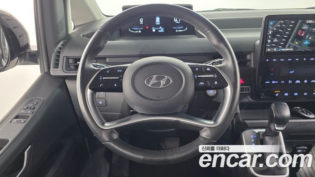 Hyundai Staria 2022 — photo 13