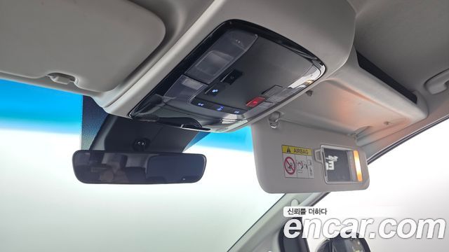 Hyundai Staria 2022 — photo 18