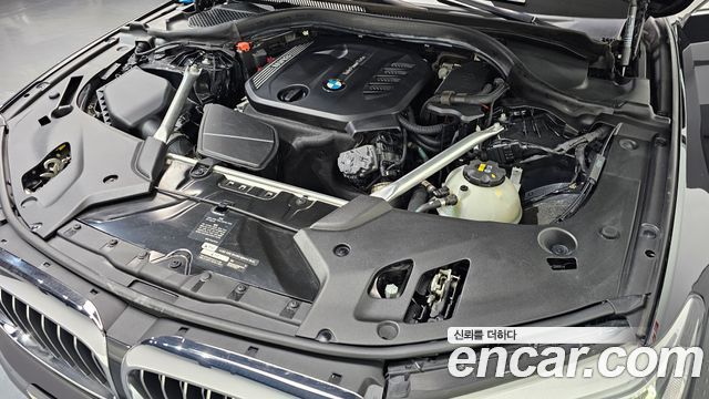 BMW 5-Series 2020 — photo 6