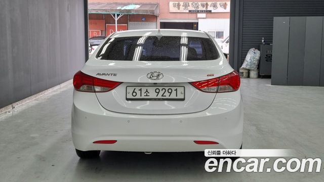 Hyundai AVANTE 2014 — photo 4