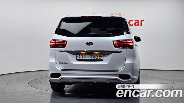 Kia Canival 2019 — photo 4