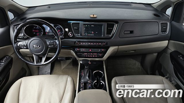 Kia Canival 2019 — photo 7