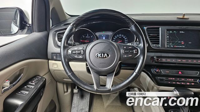 Kia Canival 2019 — photo 13