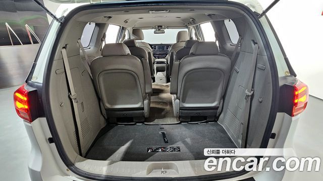 Kia Canival 2019 — photo 20