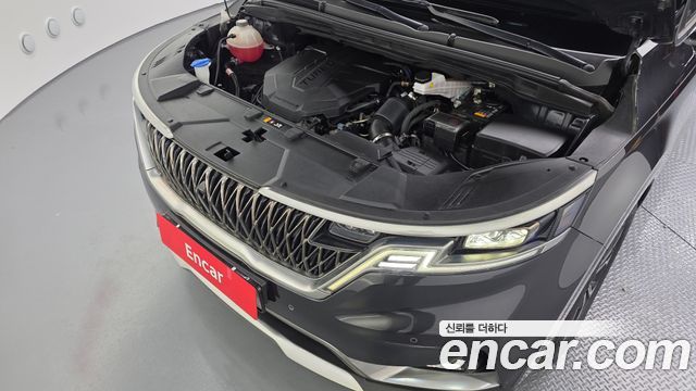 Kia Canival 2023 — photo 6