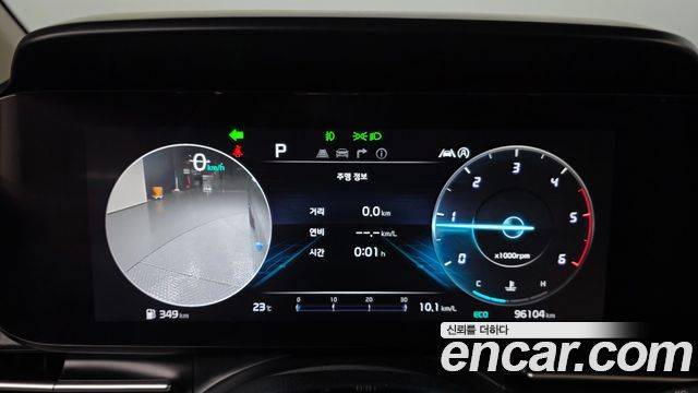 Kia Canival 2023 — photo 8