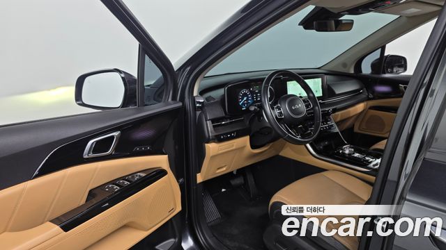 Kia Canival 2023 — photo 10