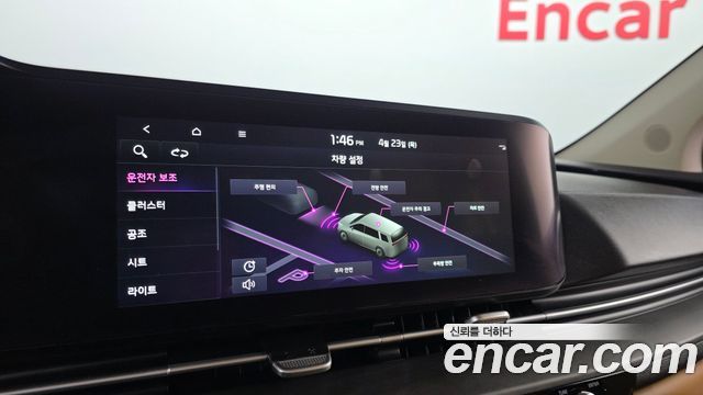 Kia Canival 2023 — photo 17