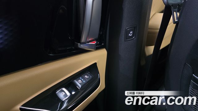 Kia Canival 2023 — photo 19