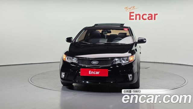 Kia Porte 2010 — photo 3