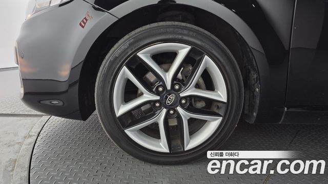 Kia Porte 2010 — photo 5