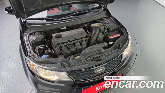 Kia Porte 2010 — photo 6
