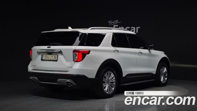 Ford Explorer 2021 — photo 2