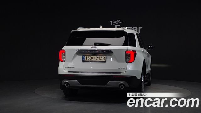 Ford Explorer 2021 — photo 4