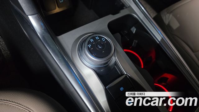 Ford Explorer 2021 — photo 9