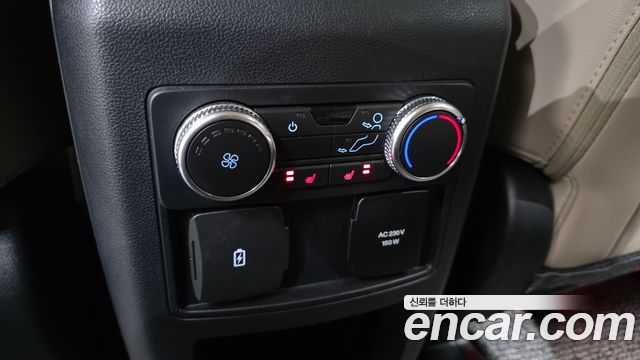 Ford Explorer 2021 — photo 16