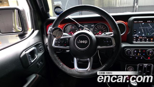 Jeep Wrangler 2020 — photo 19