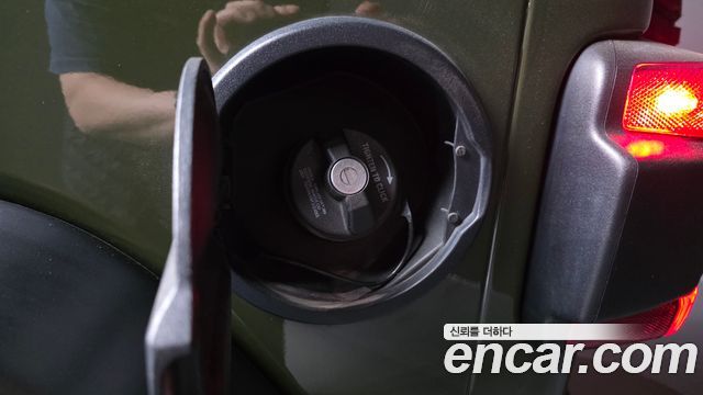Jeep Wrangler 2020 — photo 30