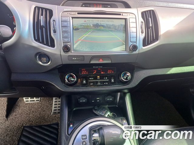 Kia Sportage 2016 — photo 13