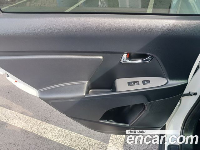 Kia Sportage 2016 — photo 17