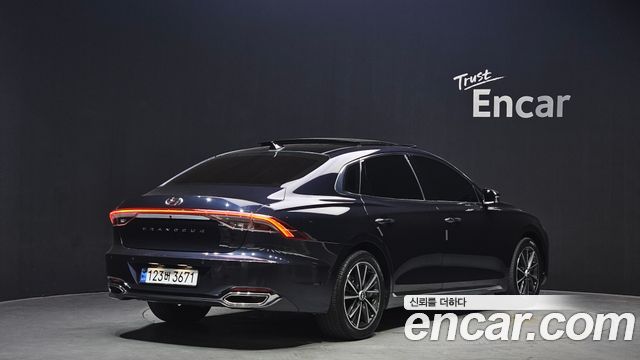 Hyundai Grandeur 2022 — photo 2