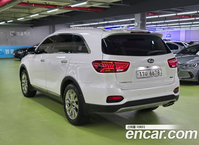Kia Sorento 2018 — photo 3