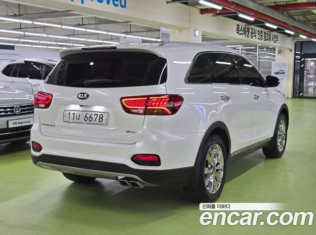 Kia Sorento 2018 — photo 4