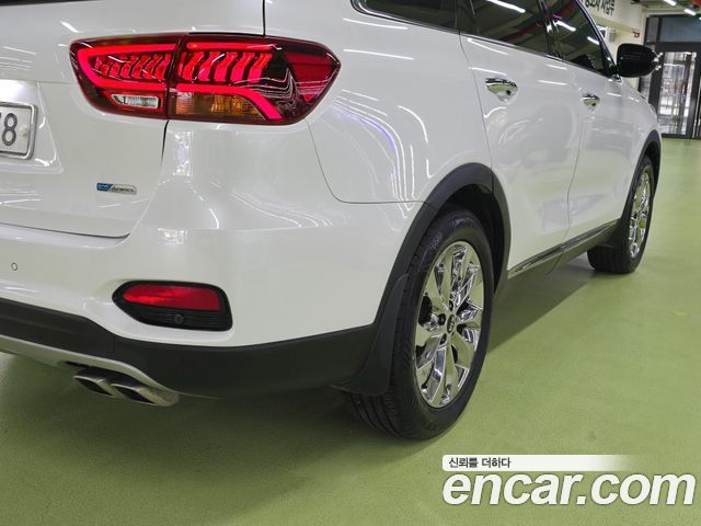 Kia Sorento 2018 — photo 13