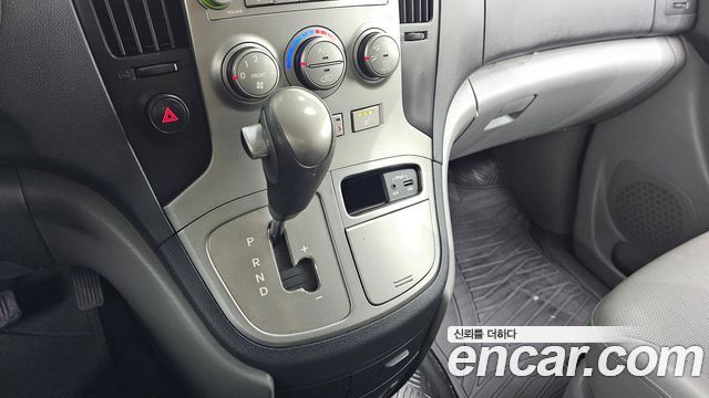 Hyundai Starex 2014 — photo 12