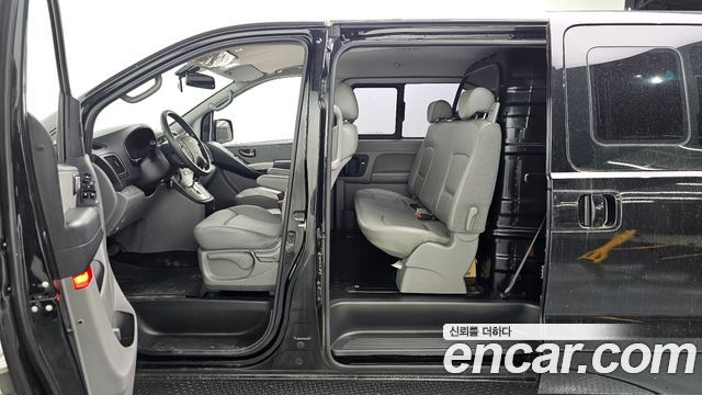 Hyundai Starex 2014 — photo 13