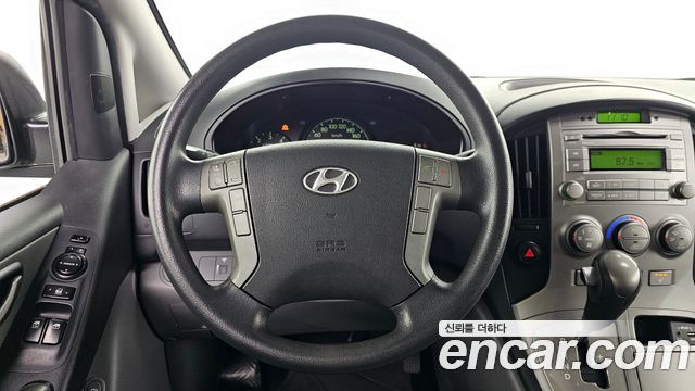 Hyundai Starex 2014 — photo 19