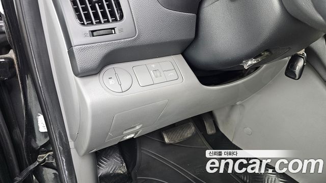 Hyundai Starex 2014 — photo 23