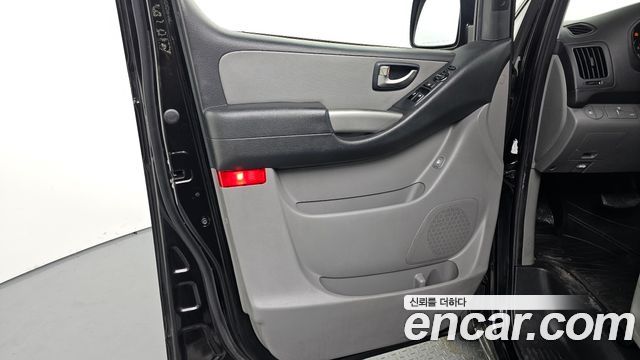 Hyundai Starex 2014 — photo 14