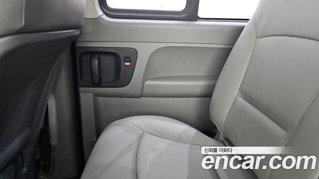 Hyundai Starex 2014 — photo 15