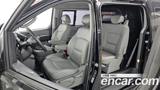 Hyundai Starex 2014 — photo 16