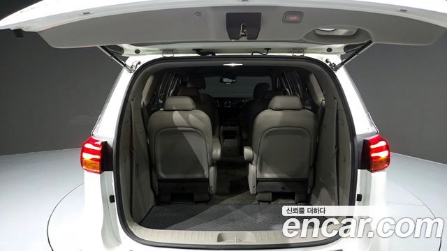 Kia Canival 2019 — photo 20