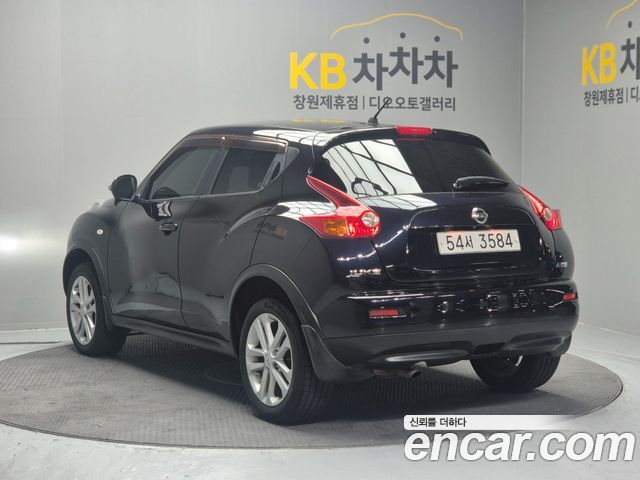 Nissan Juke 2010 — photo 4