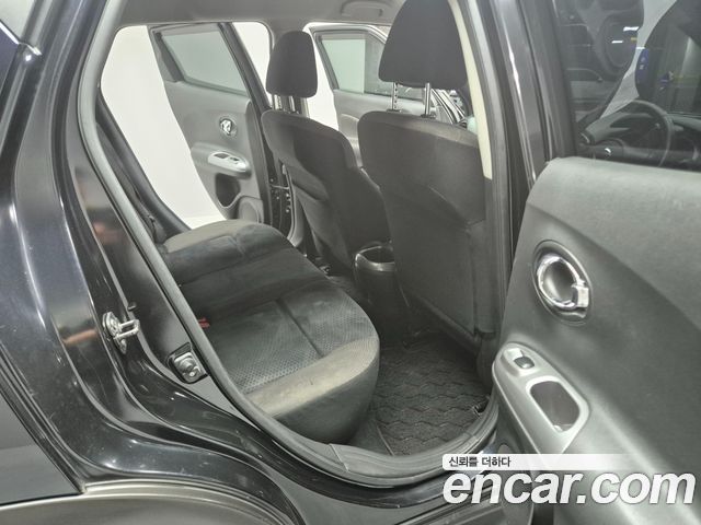 Nissan Juke 2010 — photo 8