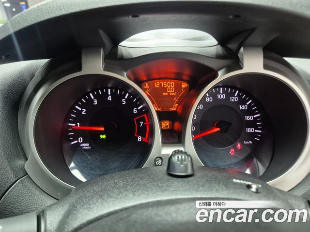 Nissan Juke 2010 — photo 14