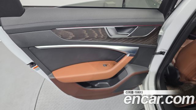 Audi A6 2020 — photo 15