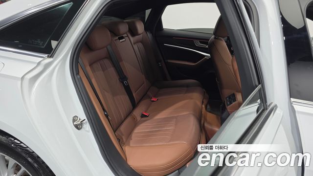 Audi A6 2020 — photo 16