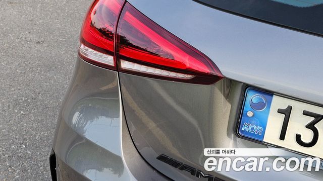 Mercedes-Benz A-Class 2021 — photo 12