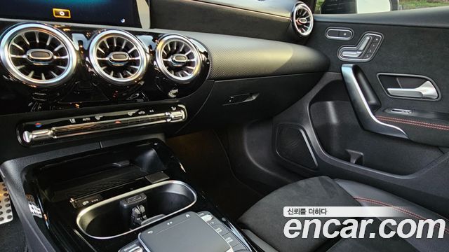 Mercedes-Benz A-Class 2021 — photo 17