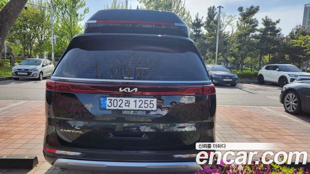 Kia Canival 2022 — photo 6