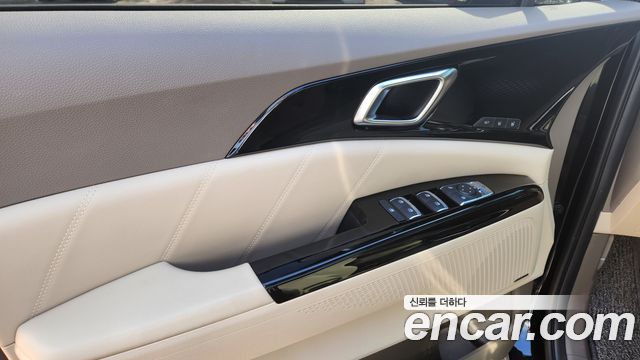 Kia Canival 2022 — photo 12