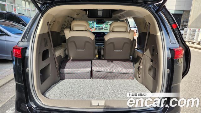 Kia Canival 2022 — photo 19
