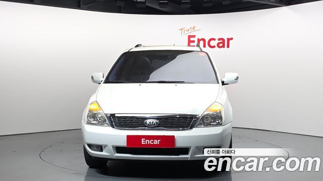 Kia Canival 2013 — photo 3