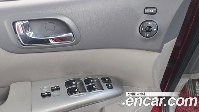 Kia Canival 2013 — photo 19