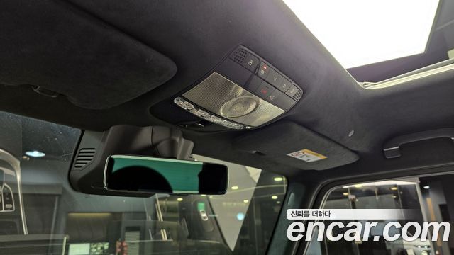 Mercedes-Benz G-Class 2022 — photo 20